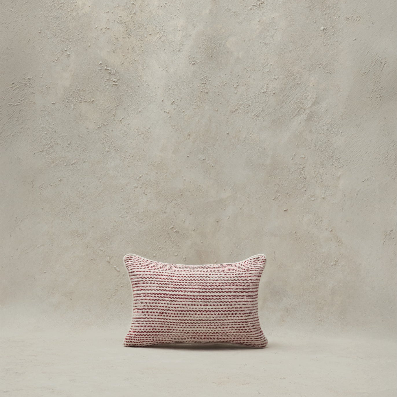 COJÍN ROCKY 45X30